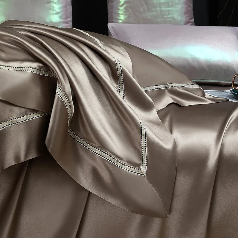 مجموعة غطاء لحاف مكونة من 4 قط - مراجعة Duvet Cover Sets With Zipper وسعره