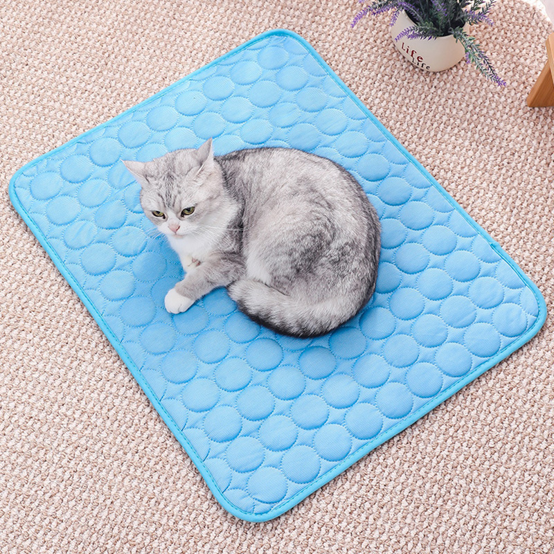 حصيرة تبريد للحيوانات الأليفة، - مراجعة Cooling Blanket Hot Sleepers وسعره